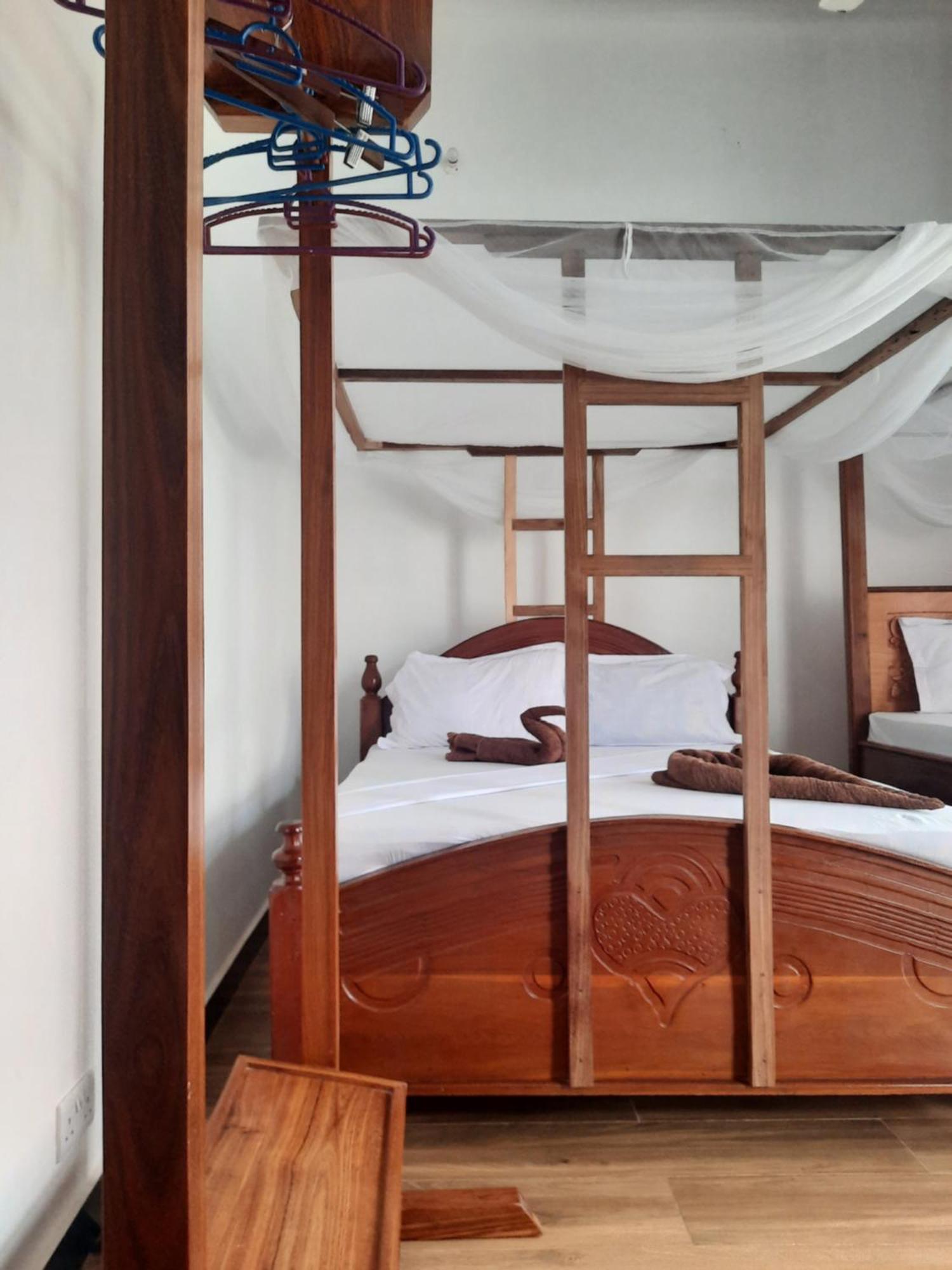 Bed and Breakfast Kajificheni House Нунгві Екстер'єр фото