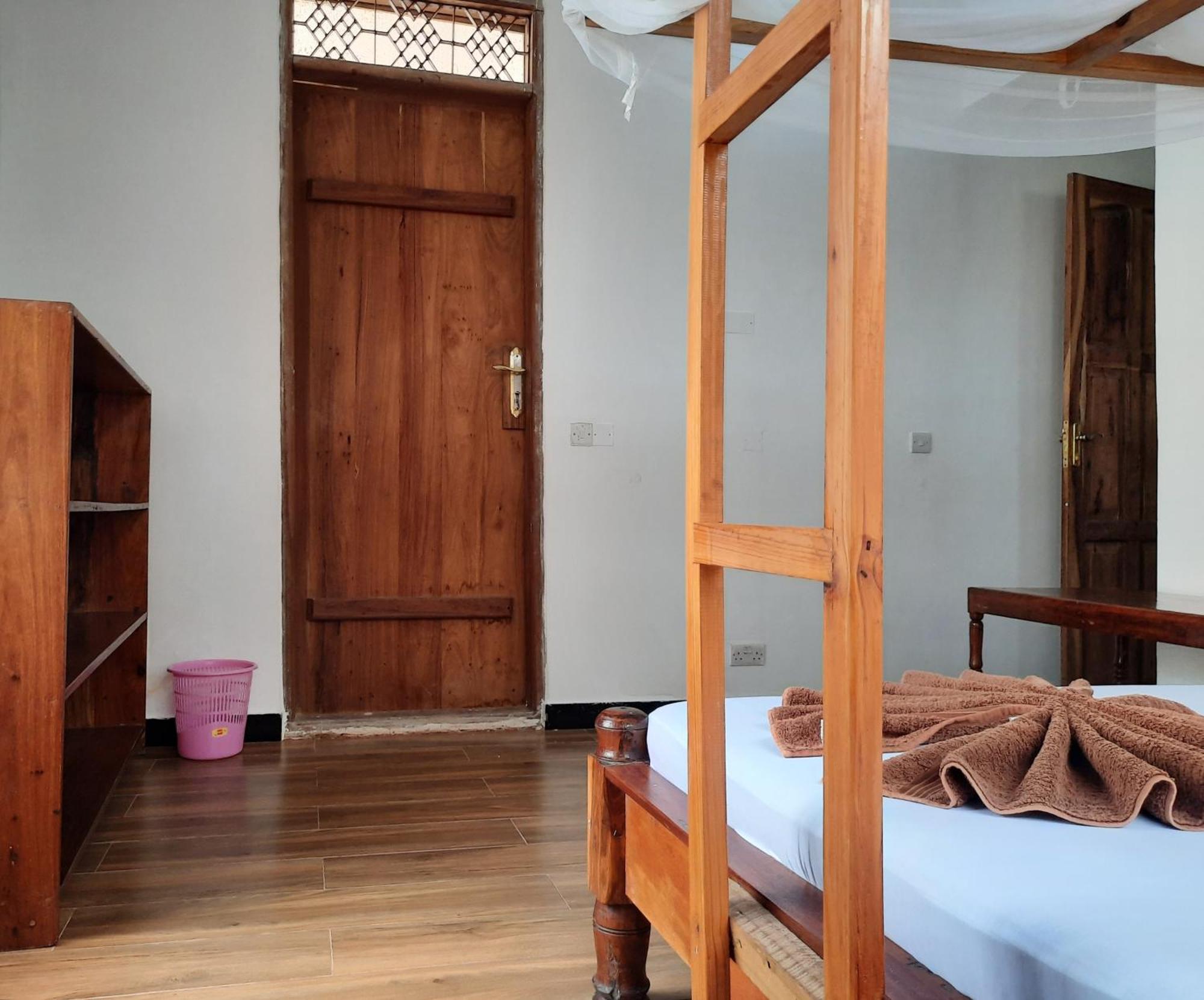 Bed and Breakfast Kajificheni House Нунгві Екстер'єр фото