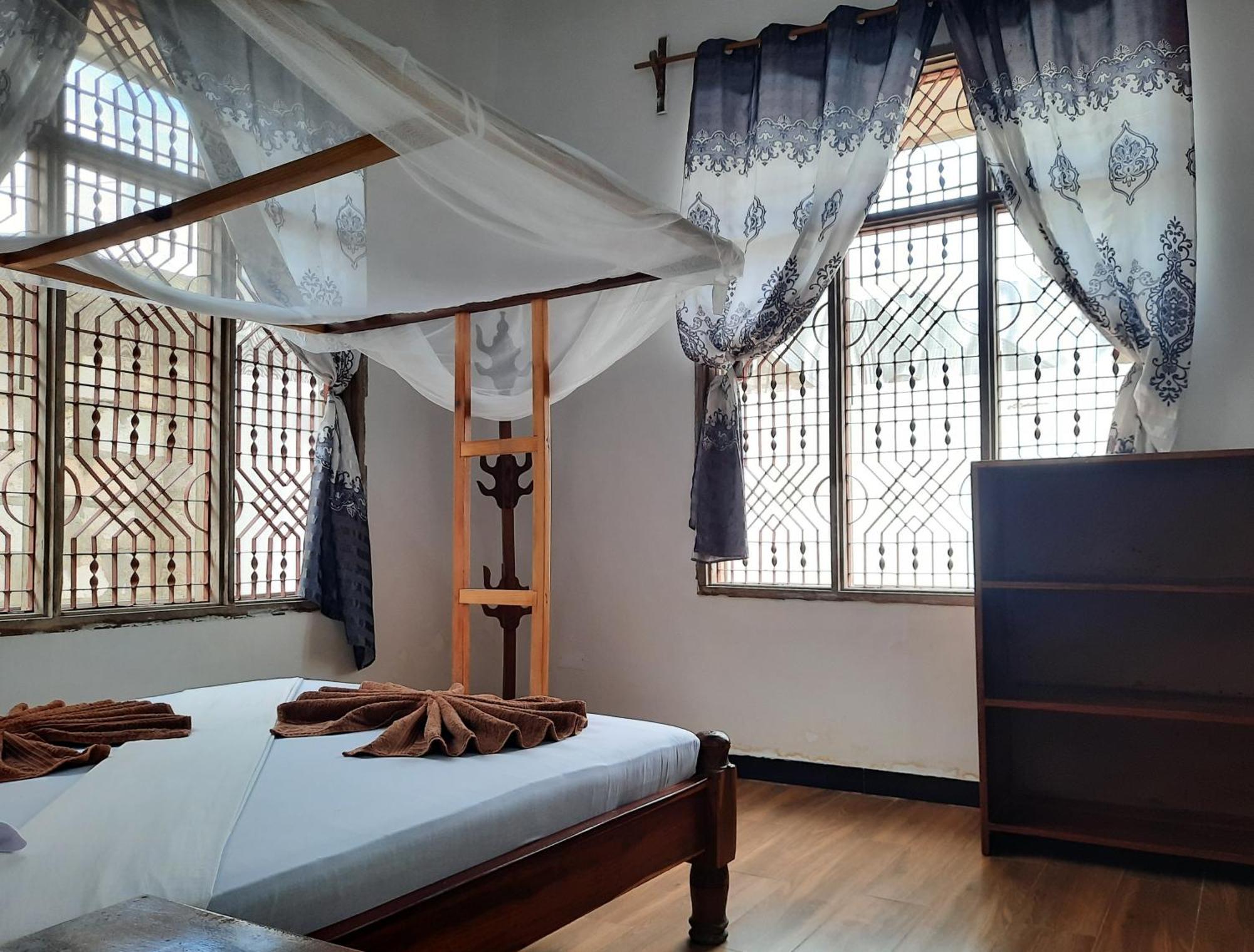 Bed and Breakfast Kajificheni House Нунгві Екстер'єр фото